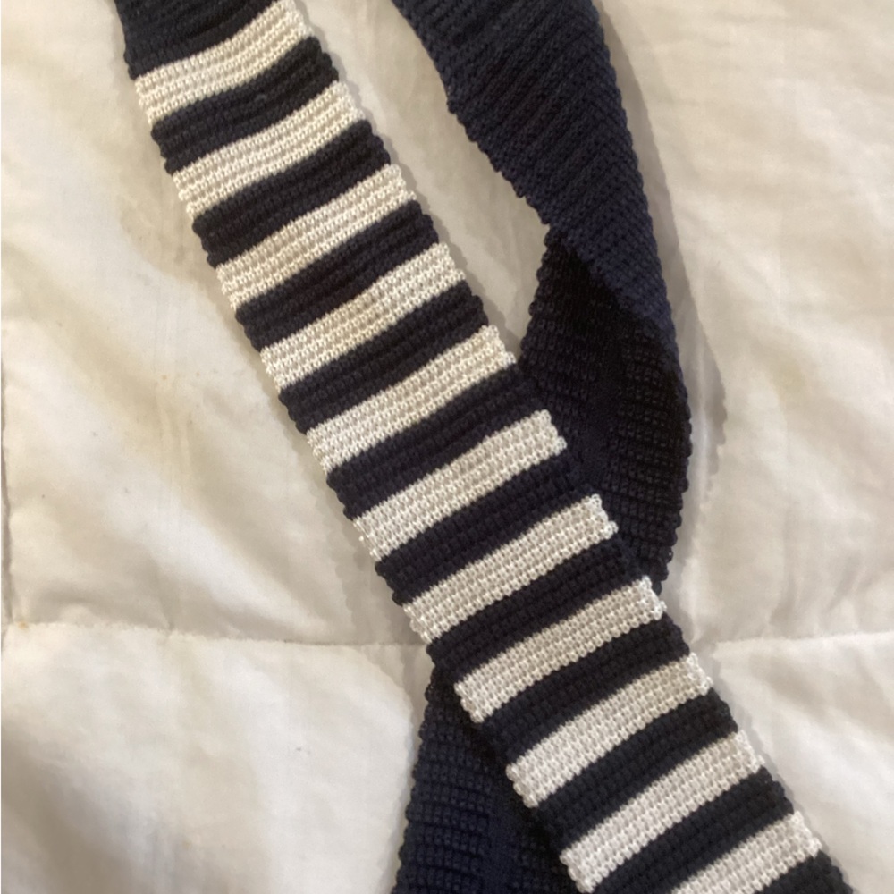 Striped Knit Men's Tie - Navy and White Silk